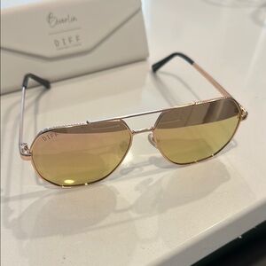 Diff Eyewear Beverlin rose gold